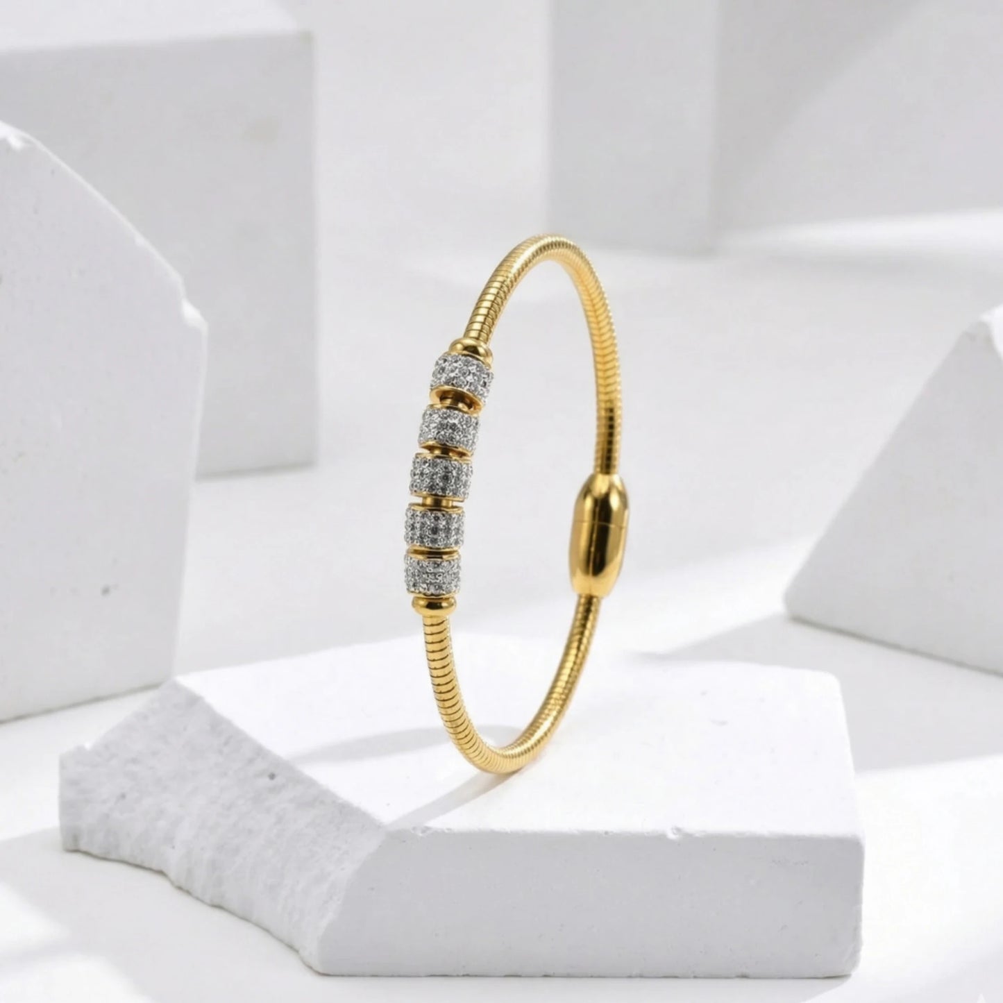 Bratara Golden Charm