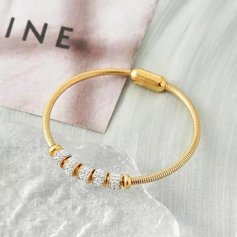Bratara Golden Charm